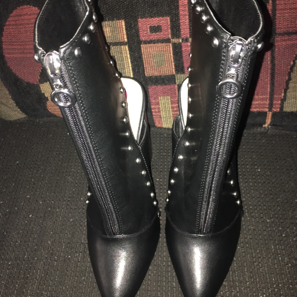 Faux leather ankle boot